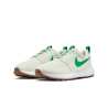 Chaussures Nike Roshe G Next Nature, Green, White