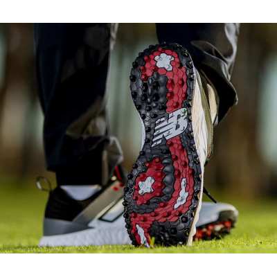 Chaussures New Balance Fresh Foam Contend V2 White Black