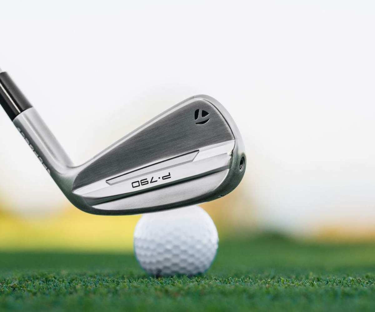 TaylorMade P790 A Gap Wedge Graphite Recoil F3 Regular Flex Right Hand F 111991