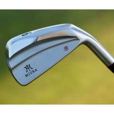 Série de Fers Miura KM-700