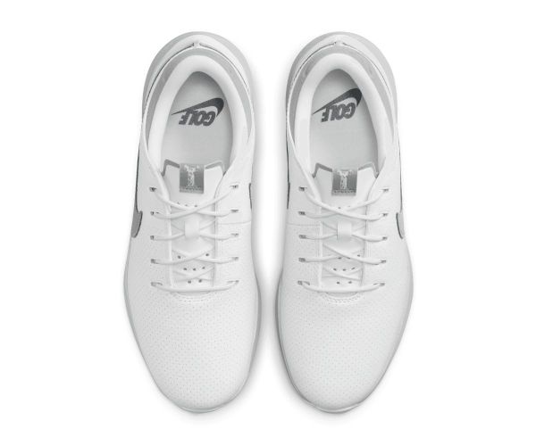 Chaussures Nike Air Zoom Victory Tour 3