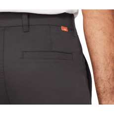 Pantalon Nike Dri-Fit UV Chino Slim: Style Tendance et Confort
